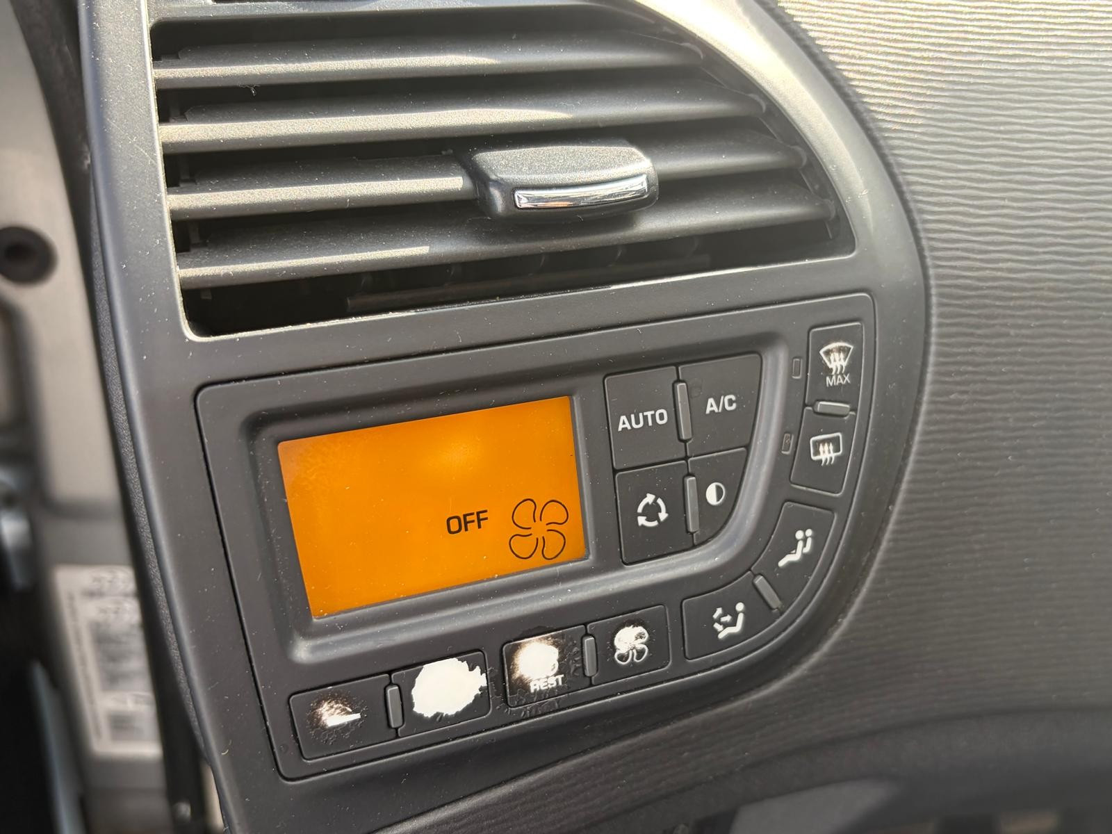Citroën C4 Picasso HDI 110 Exclusive  - vue 1