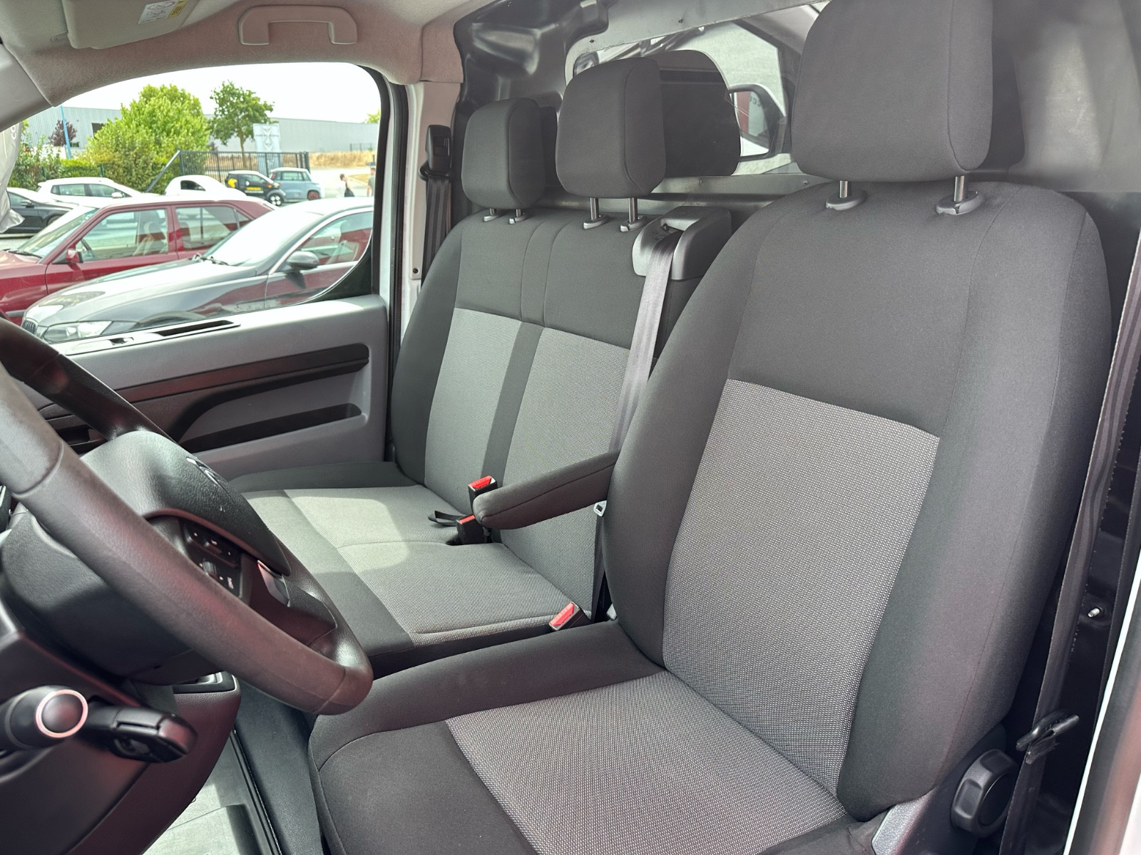 Citroën Jumpy 2.0 BHDI 150CH – GARANTIE 12 MOIS — photo 12