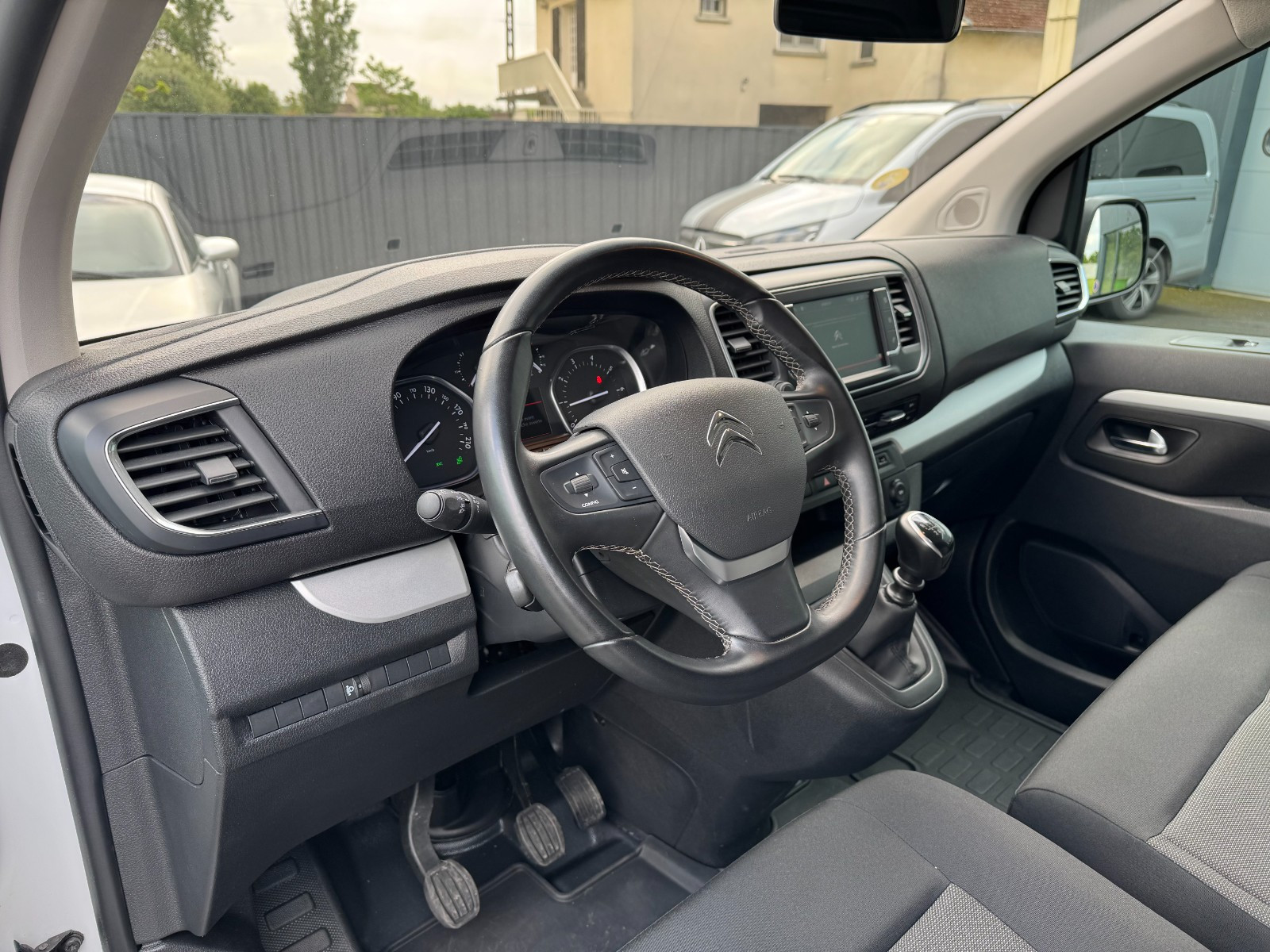 Citroën JUMPY FOURGON - vue 1