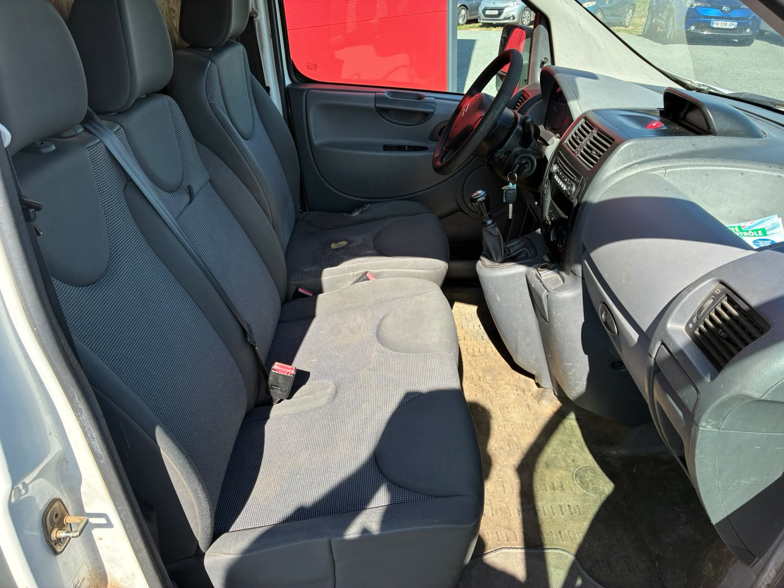 Citroën Jumpy Phase 1 Fourgon 1.6L HDI 90cv – GALERIE + ATTELAGE – GARANTIE 12 MOIS — photo 15
