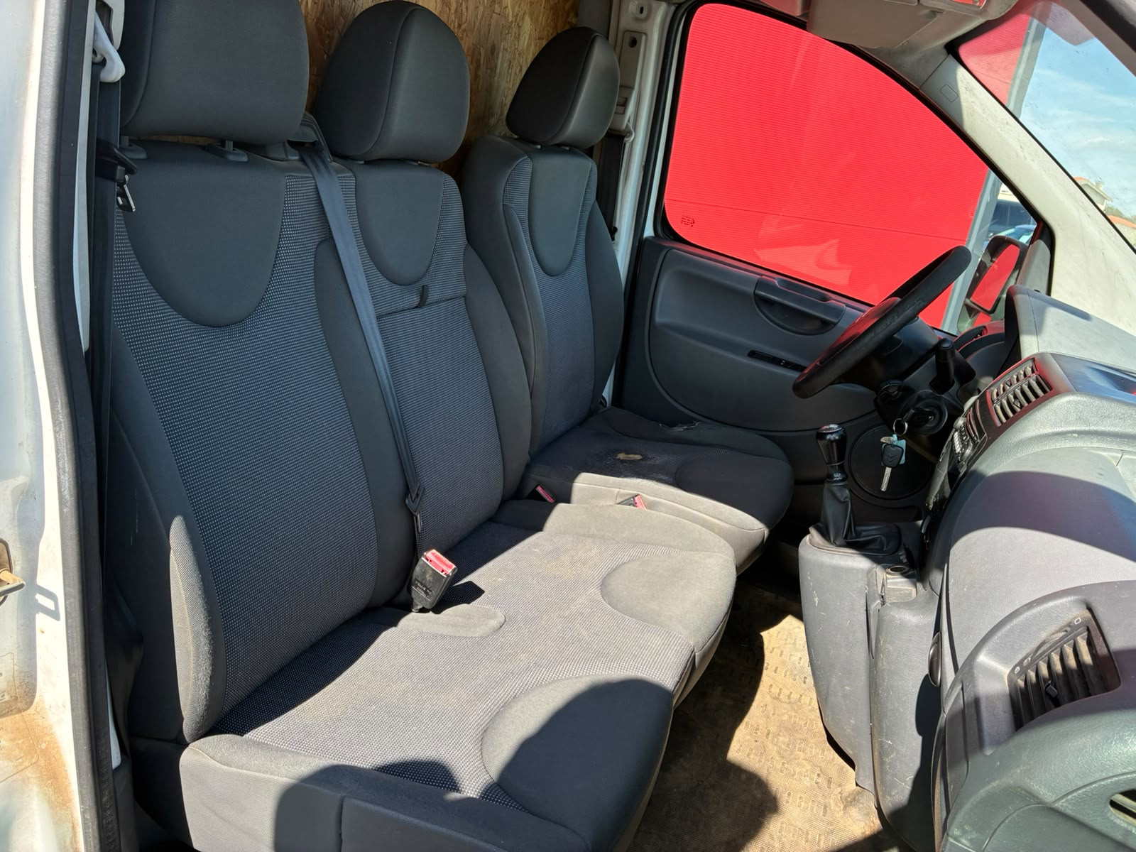 Citroën Jumpy Phase 1 Fourgon 1.6L HDI 90cv – GALERIE + ATTELAGE – GARANTIE 12 MOIS — photo 16