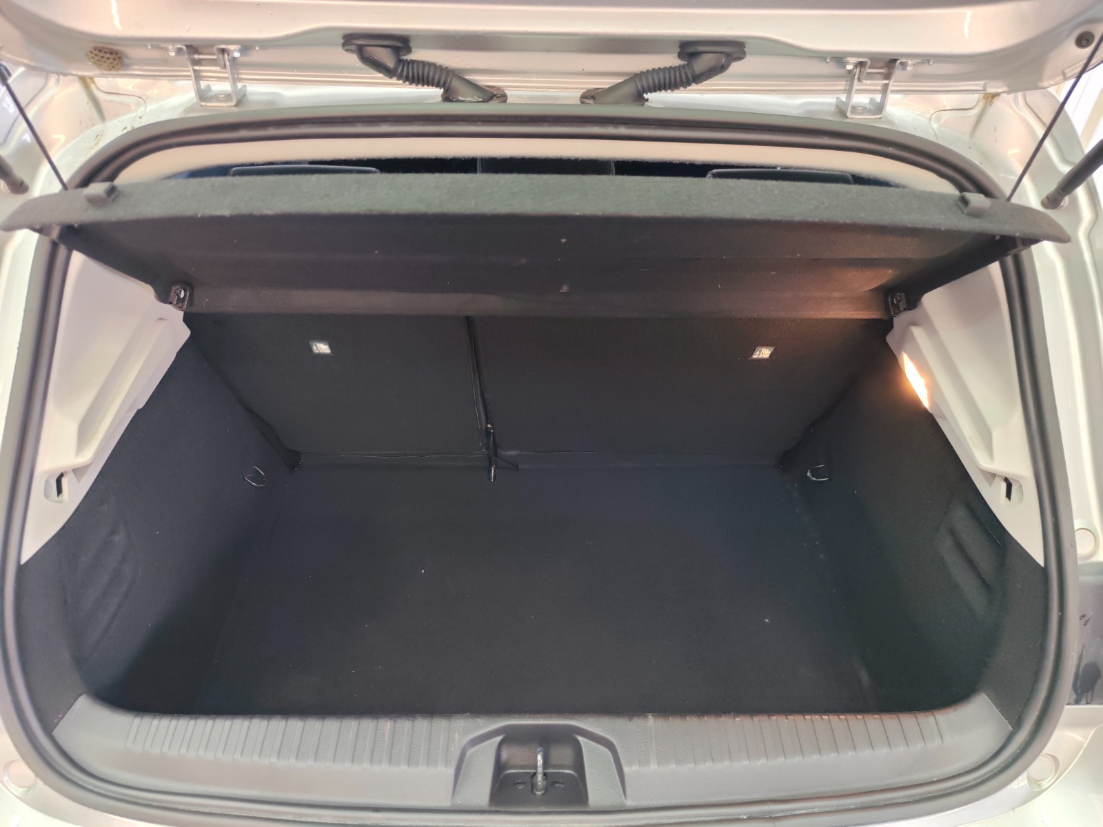 Renault CLIO BLUE DCI 85 BUSINESS - vue 1