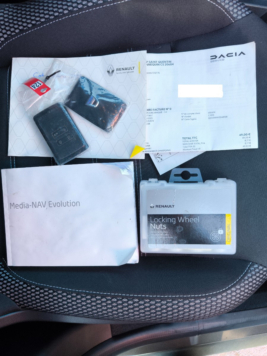 DACIA DUSTER - vue 1