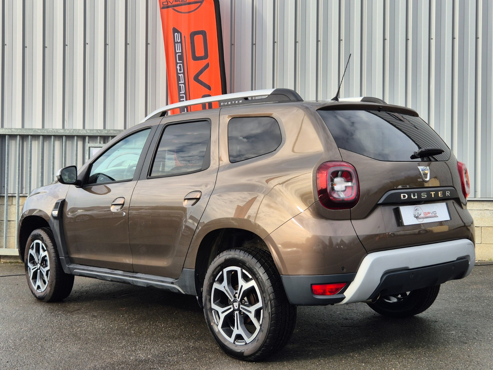 DACIA DUSTER - vue 1