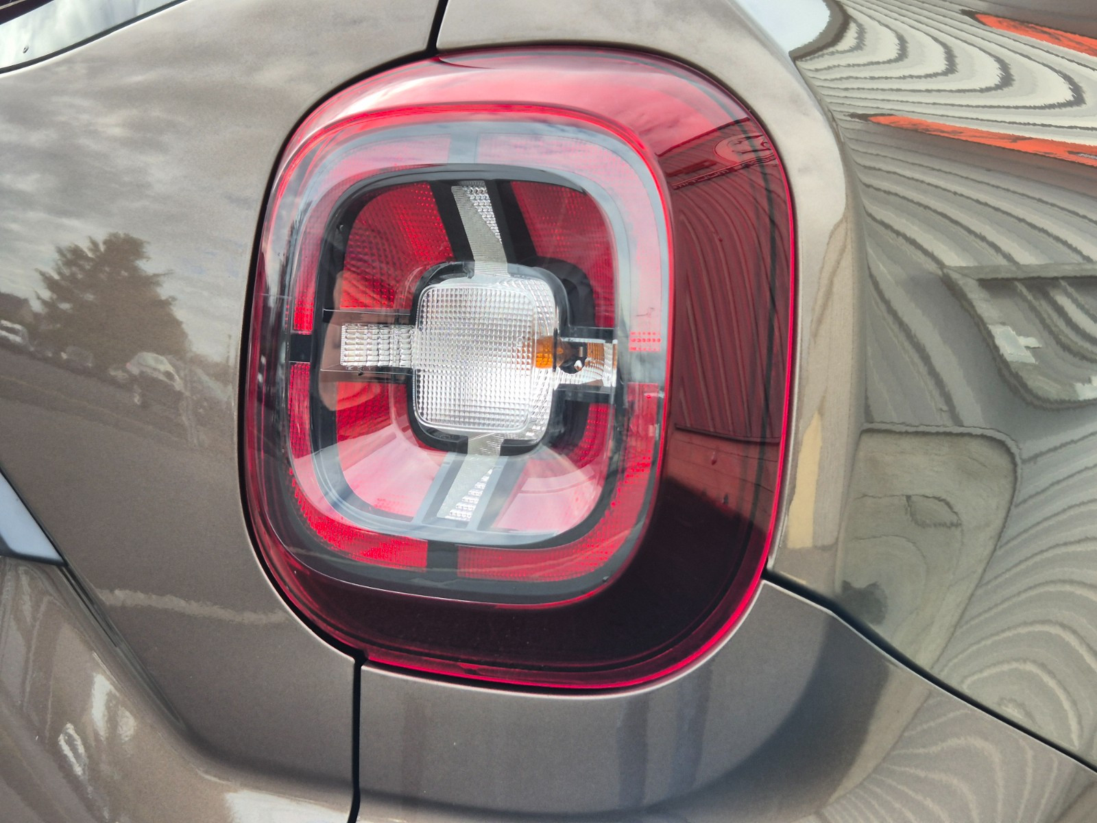 DACIA DUSTER - vue 1