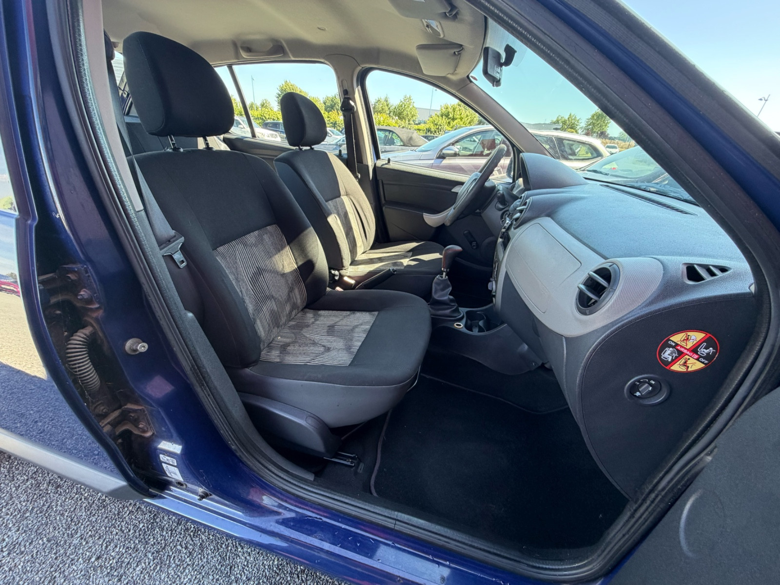 DACIA SANDERO Ambiance 1.4 MPI 75 CV – Pack clim – GARANTIE 12 MOIS — photo 10