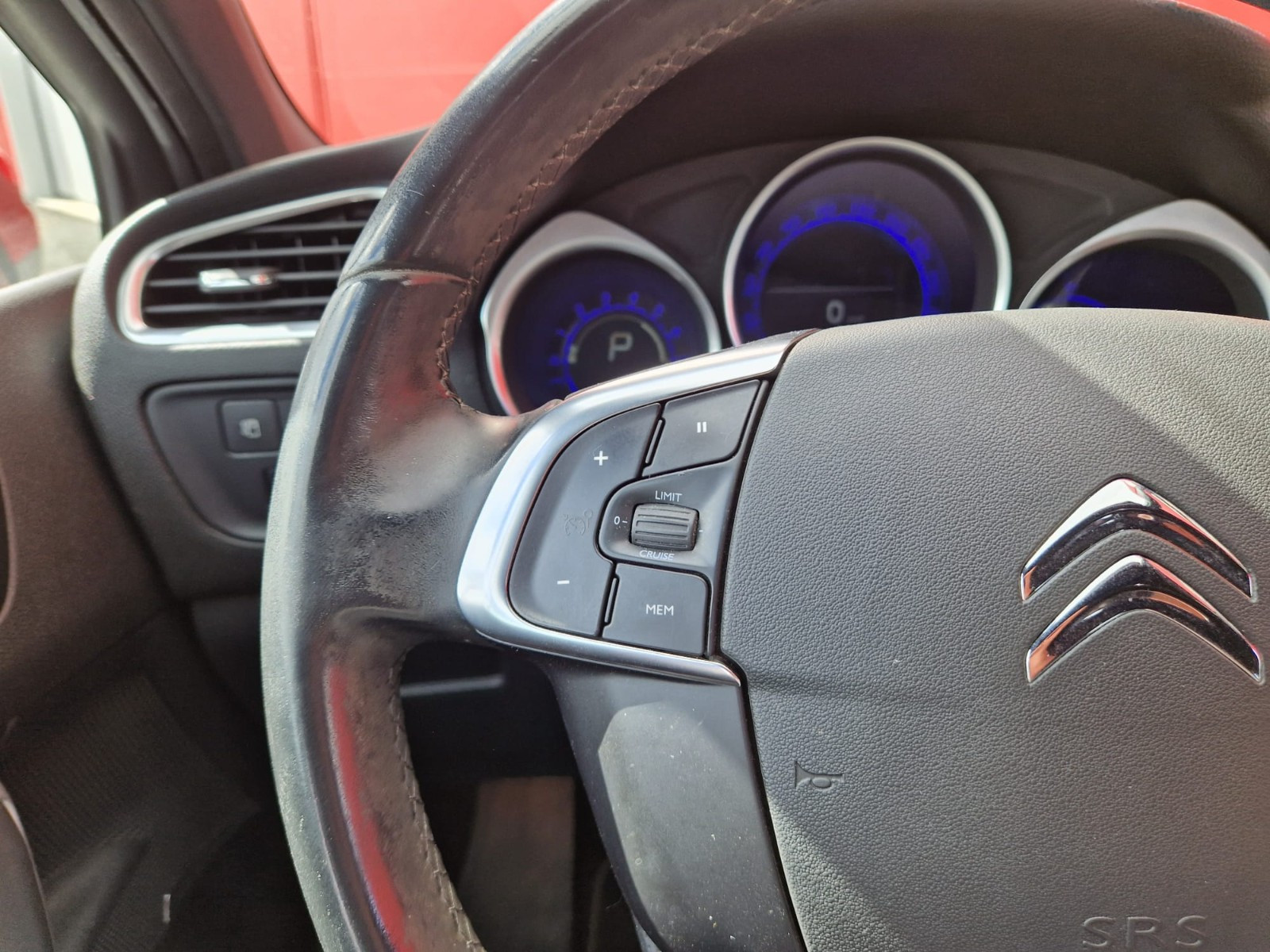 DS DS4 1.6 HDI EAT6 120CV – GARANTIE 12 MOIS — photo 23