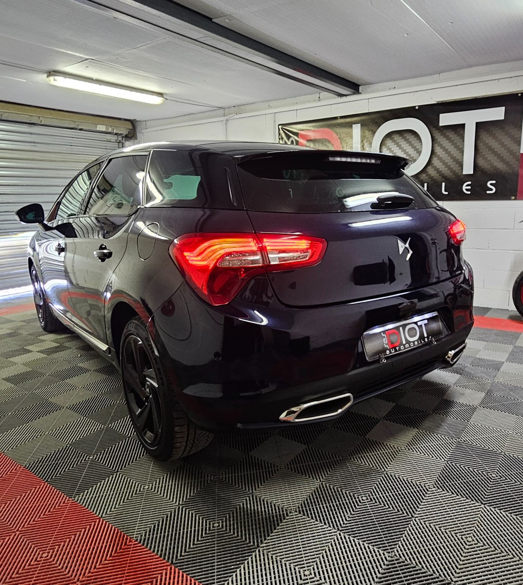 DS DS 5 - vue 1