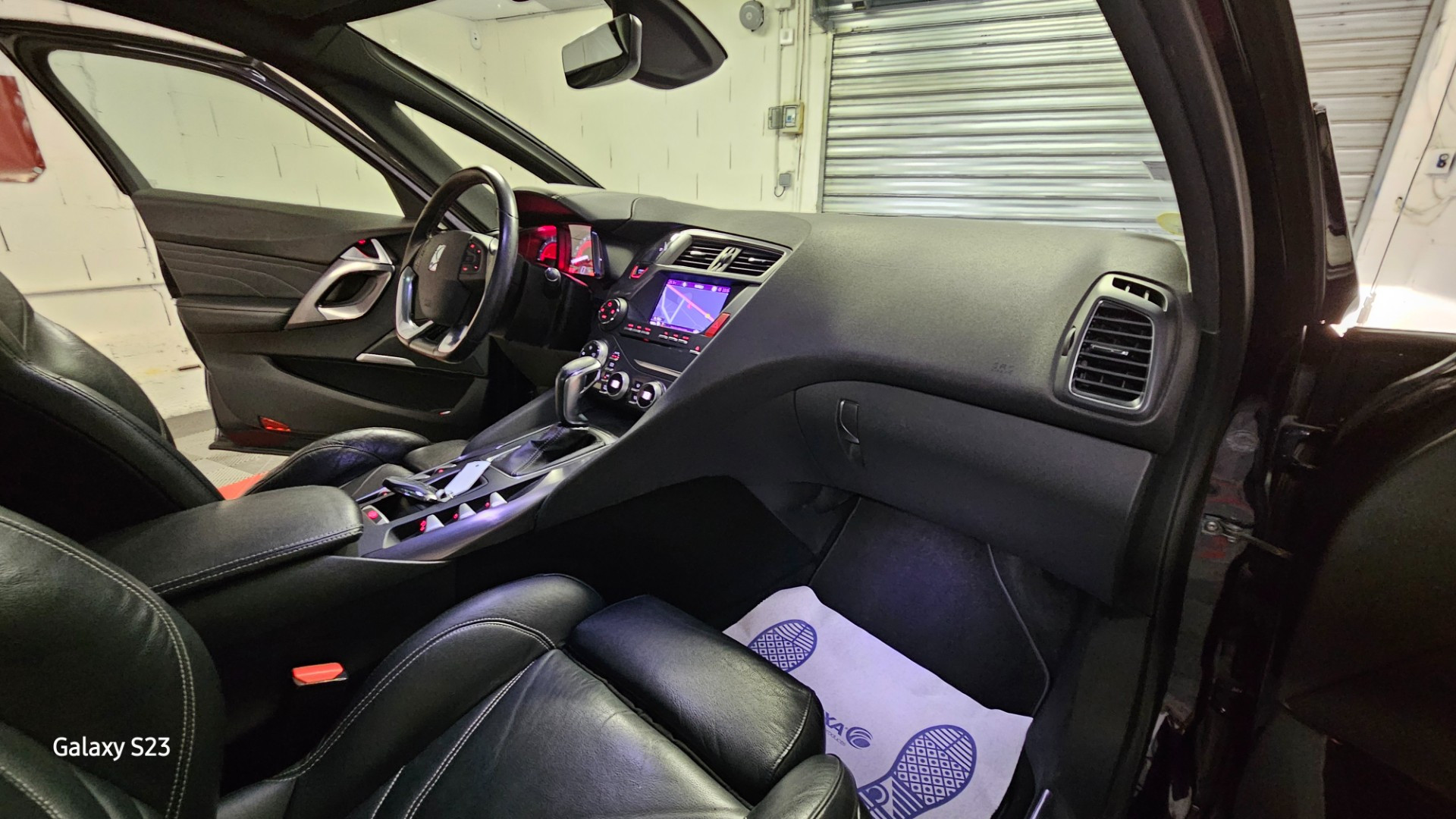 DS DS 5 - vue 1