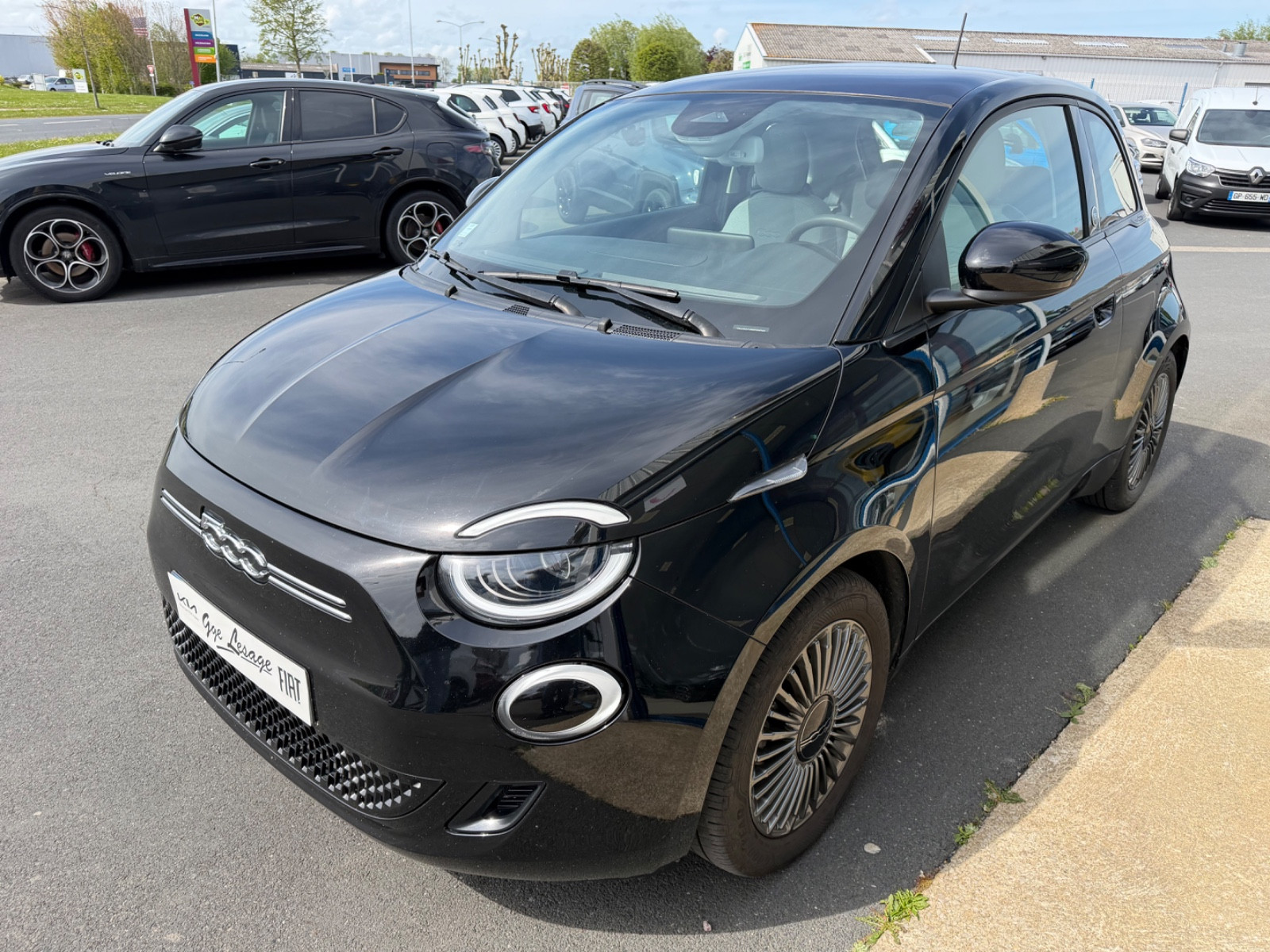 Fiat 500 e  Berline - vue 1