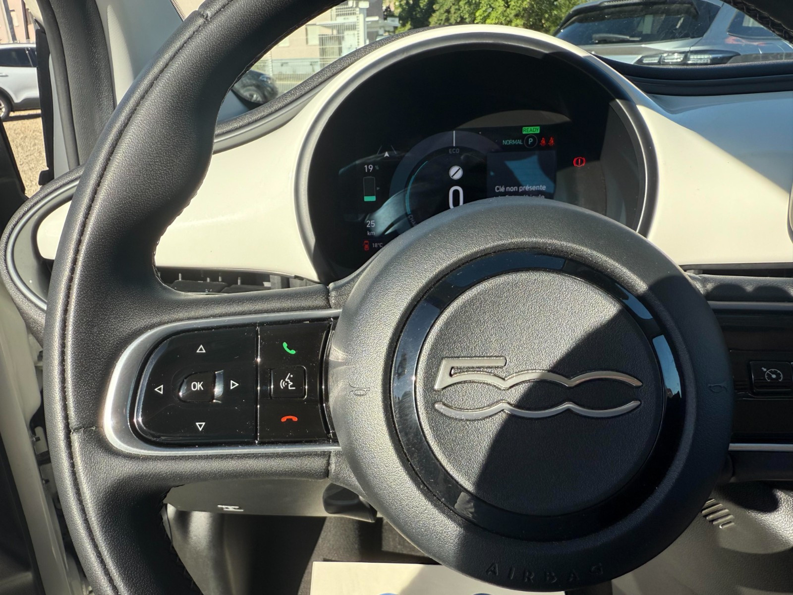 Fiat 500 e  Berline - vue 1