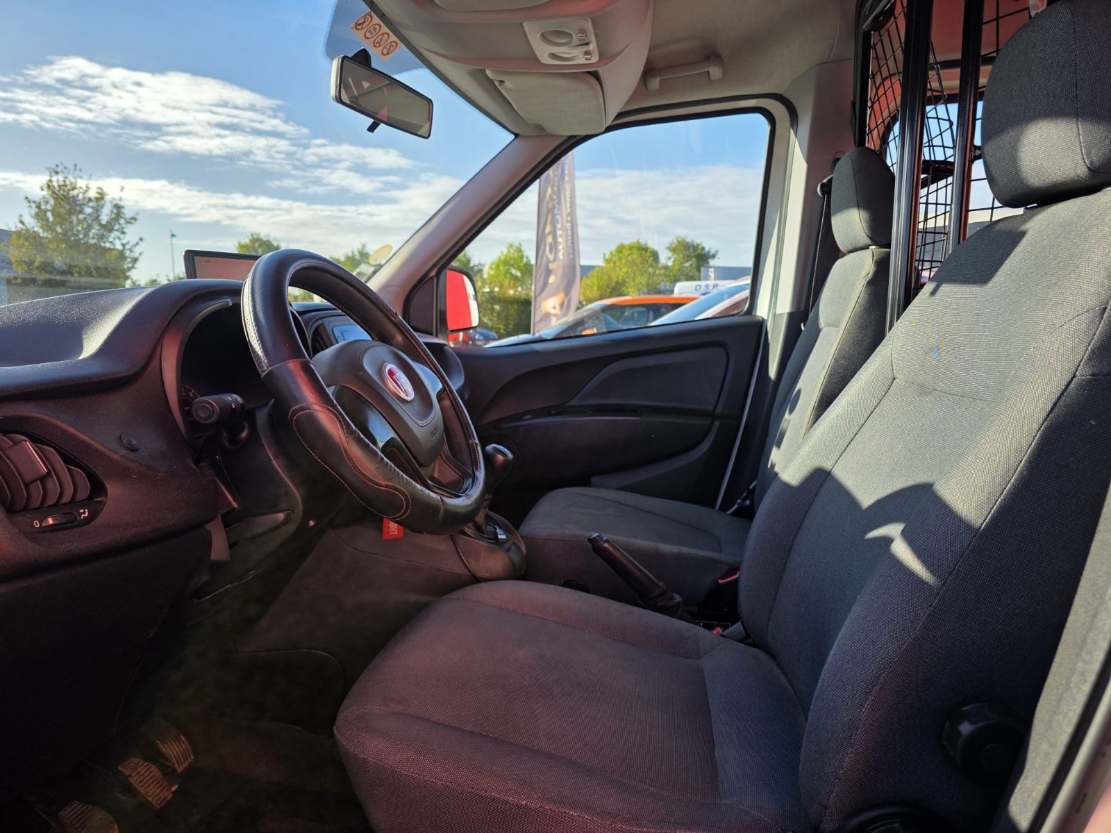 Fiat Doblò Maxi Cargo 1.3 Multijet 95ch double porte latérale -Garantie 12 mois- — photo 9