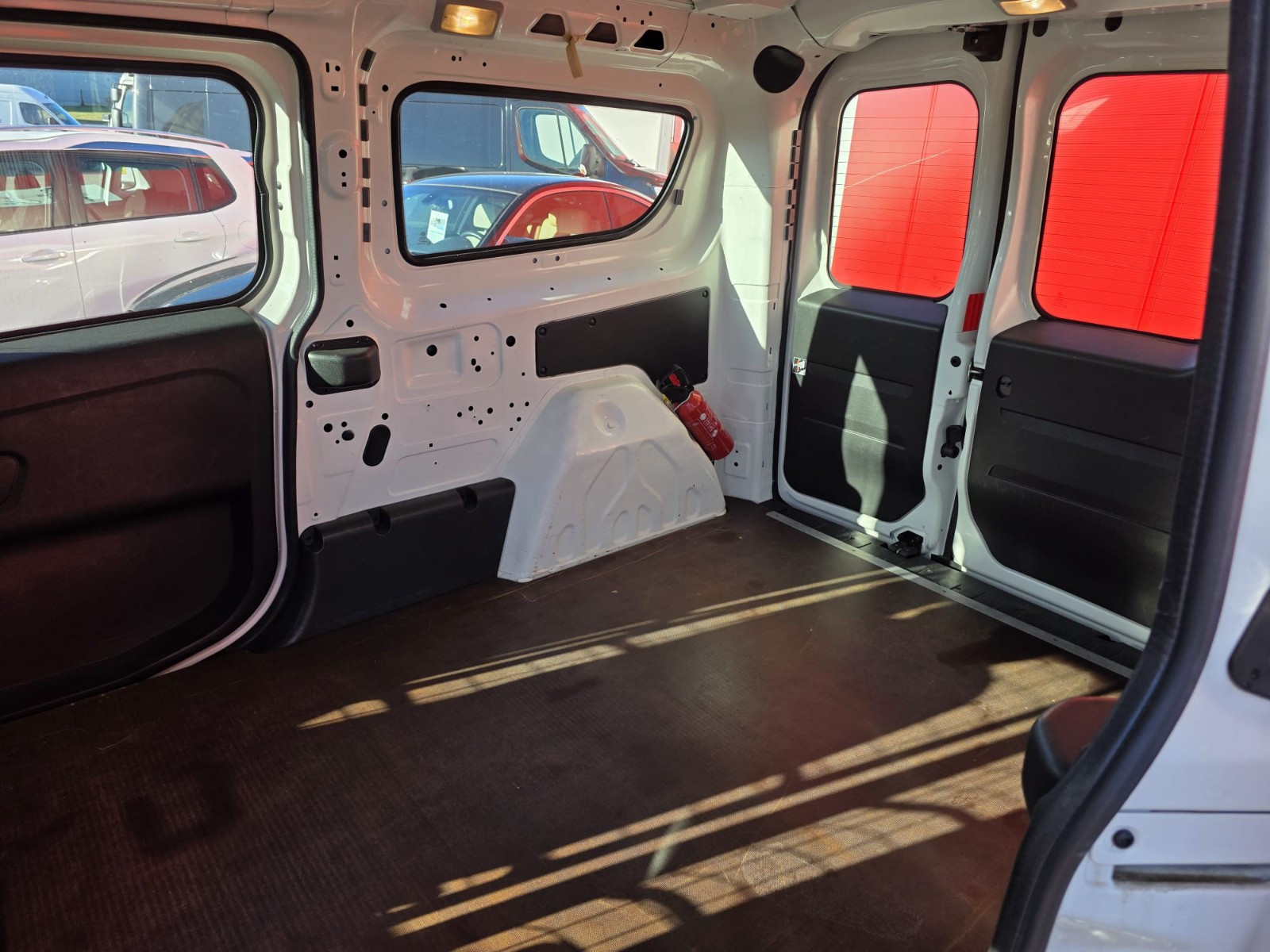 Fiat Doblò Maxi Cargo 1.3 Multijet 95ch double porte latérale -Garantie 12 mois- — photo 15