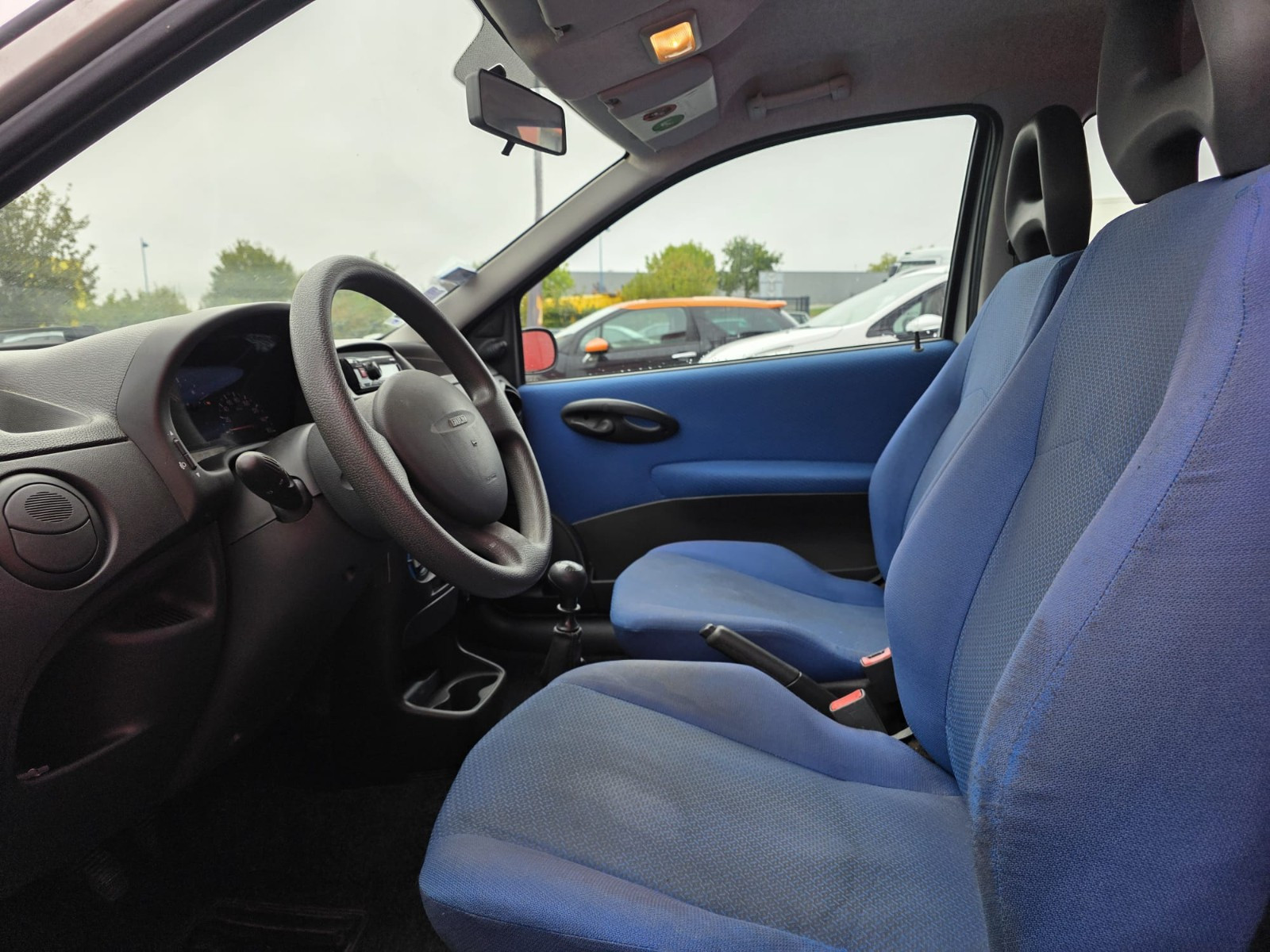 Fiat Punto 1.2 60ch 3p -Garantie 12 mois- — photo 9