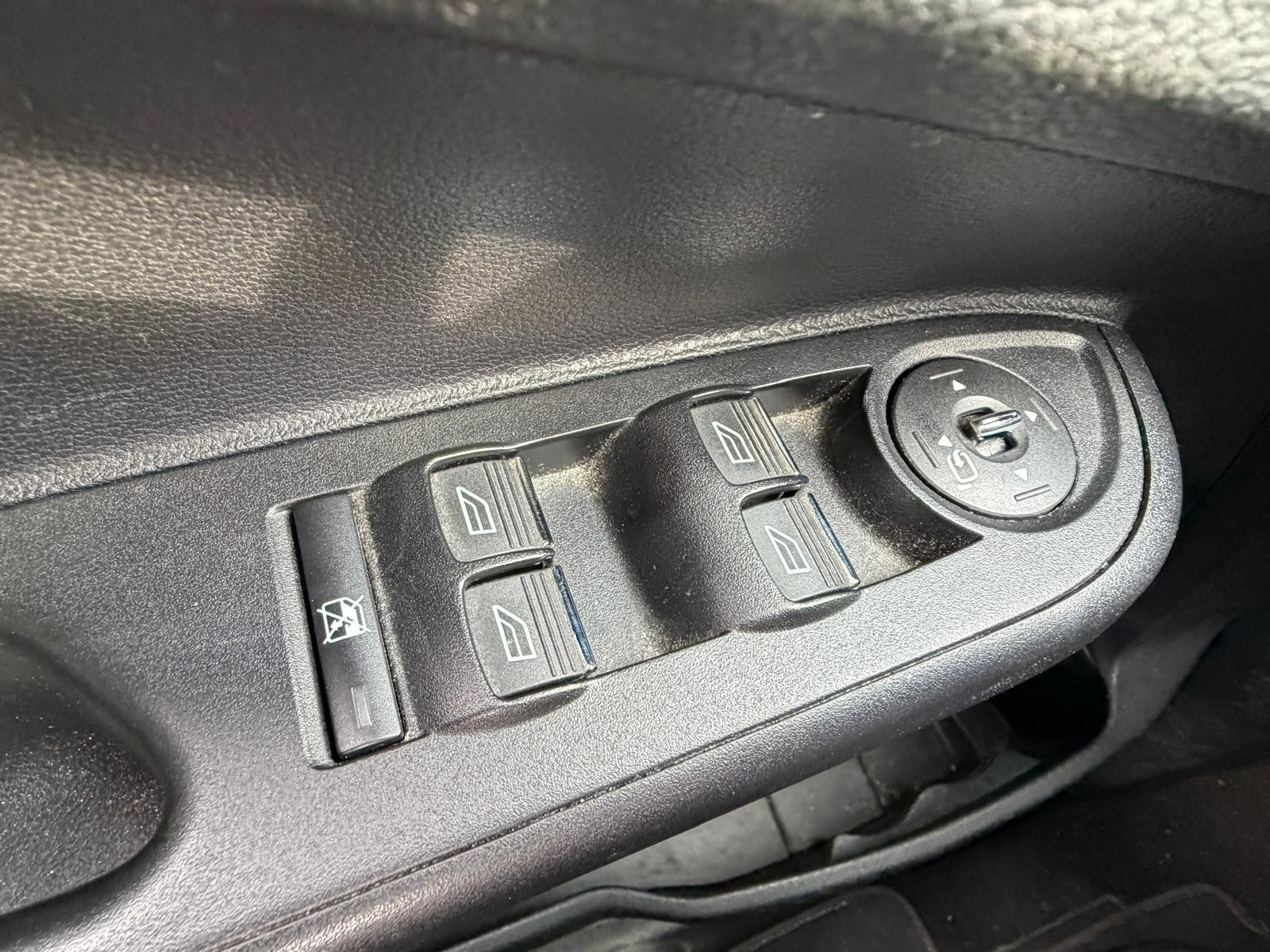 FORD B-MAX - vue 1