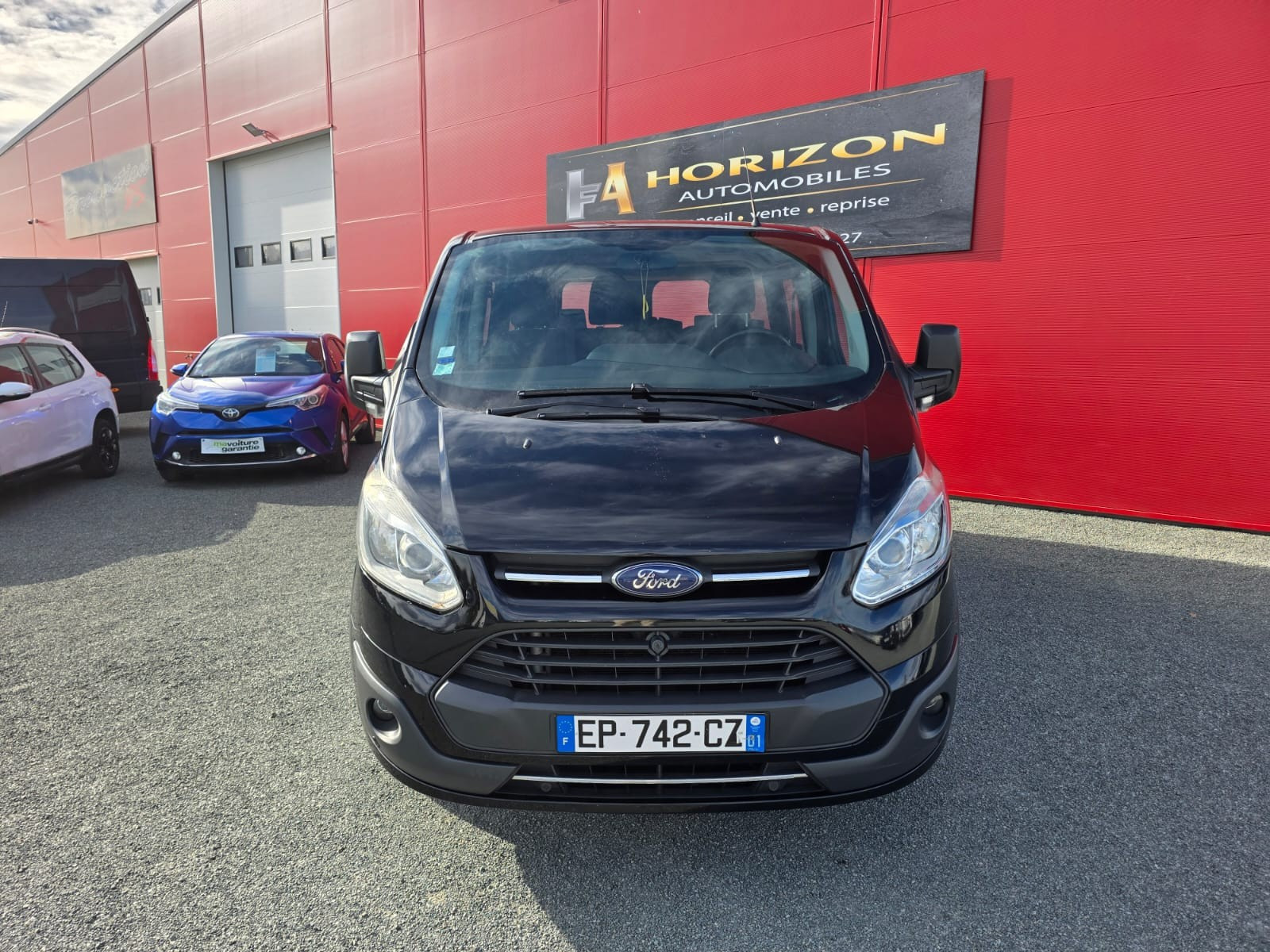 FORD CUSTOM TRANSIT 2.0 TDCi 130ch Ambiente 9 PLACES – GARANTIE 12 MOIS- — photo 2