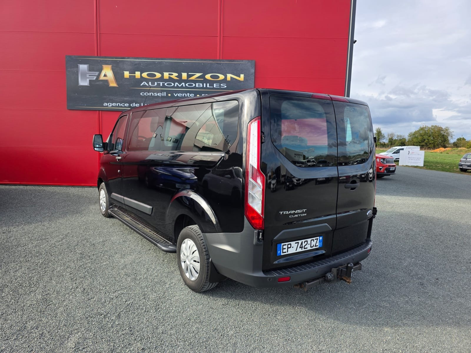 FORD CUSTOM TRANSIT 2.0 TDCi 130ch Ambiente 9 PLACES – GARANTIE 12 MOIS- — photo 5