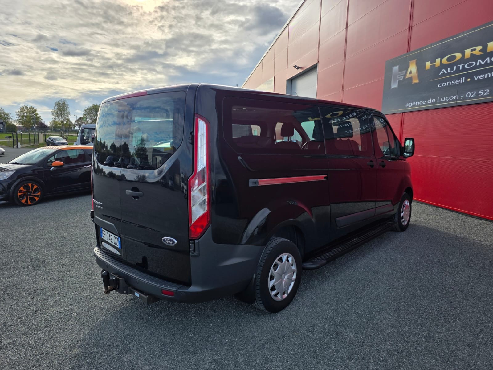 FORD CUSTOM TRANSIT 2.0 TDCi 130ch Ambiente 9 PLACES – GARANTIE 12 MOIS- — photo 7