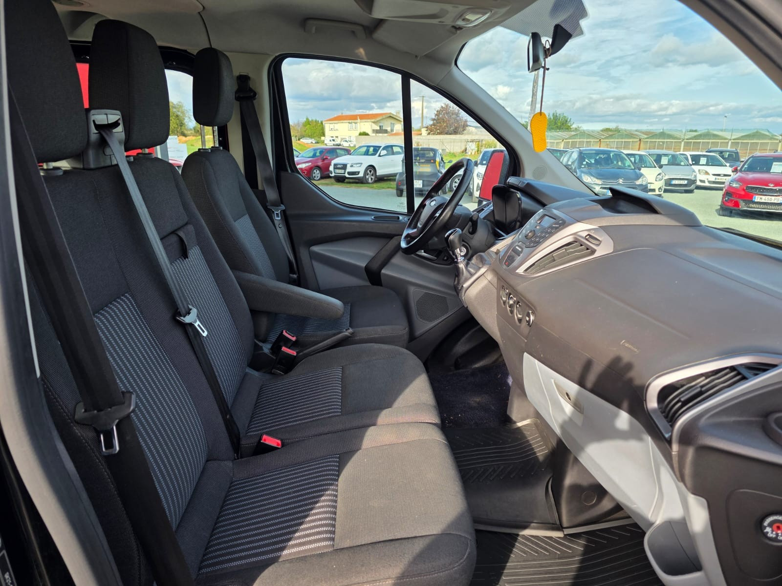 FORD CUSTOM TRANSIT 2.0 TDCi 130ch Ambiente 9 PLACES – GARANTIE 12 MOIS- — photo 11