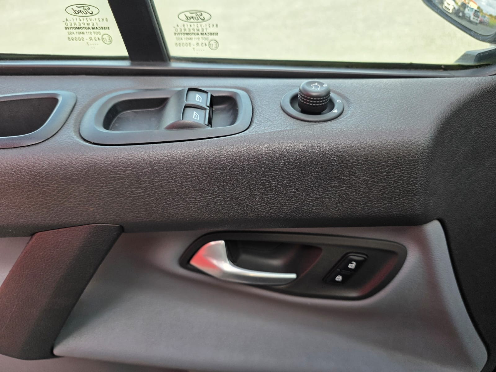 FORD CUSTOM TRANSIT 2.0 TDCi 130ch Ambiente 9 PLACES – GARANTIE 12 MOIS- — photo 18