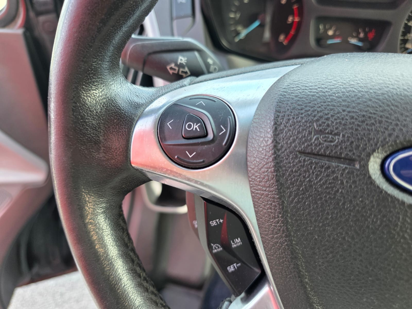 FORD CUSTOM TRANSIT 2.0 TDCi 130ch Ambiente 9 PLACES – GARANTIE 12 MOIS- — photo 19
