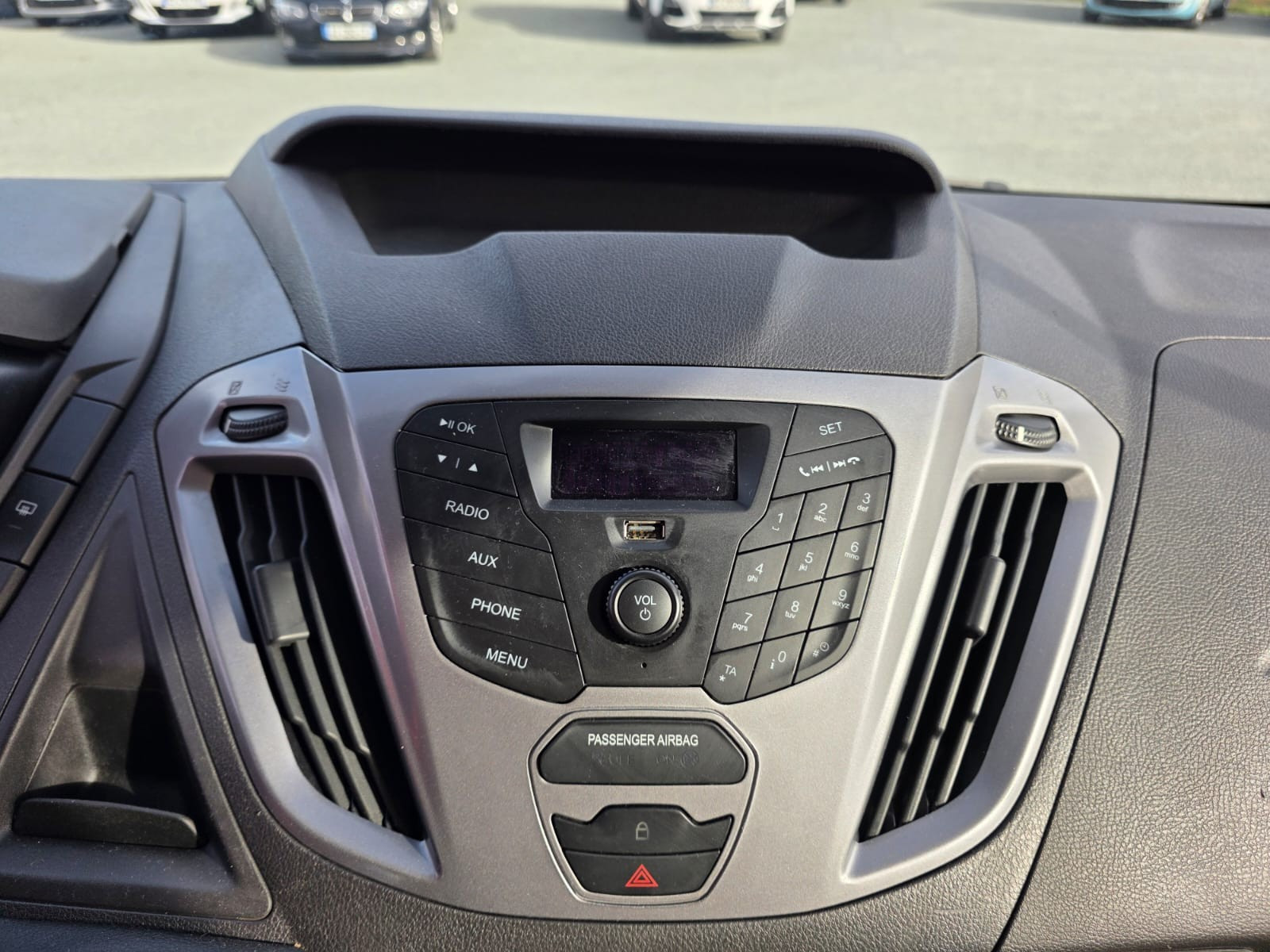 FORD CUSTOM TRANSIT 2.0 TDCi 130ch Ambiente 9 PLACES – GARANTIE 12 MOIS- — photo 23