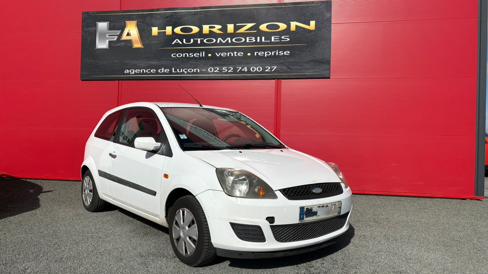 FORD Fiesta 1.4 TDCi 68 CV DISTRIBUTION FAITE/ ATTELAGE – GARANTIE 12 MOIS