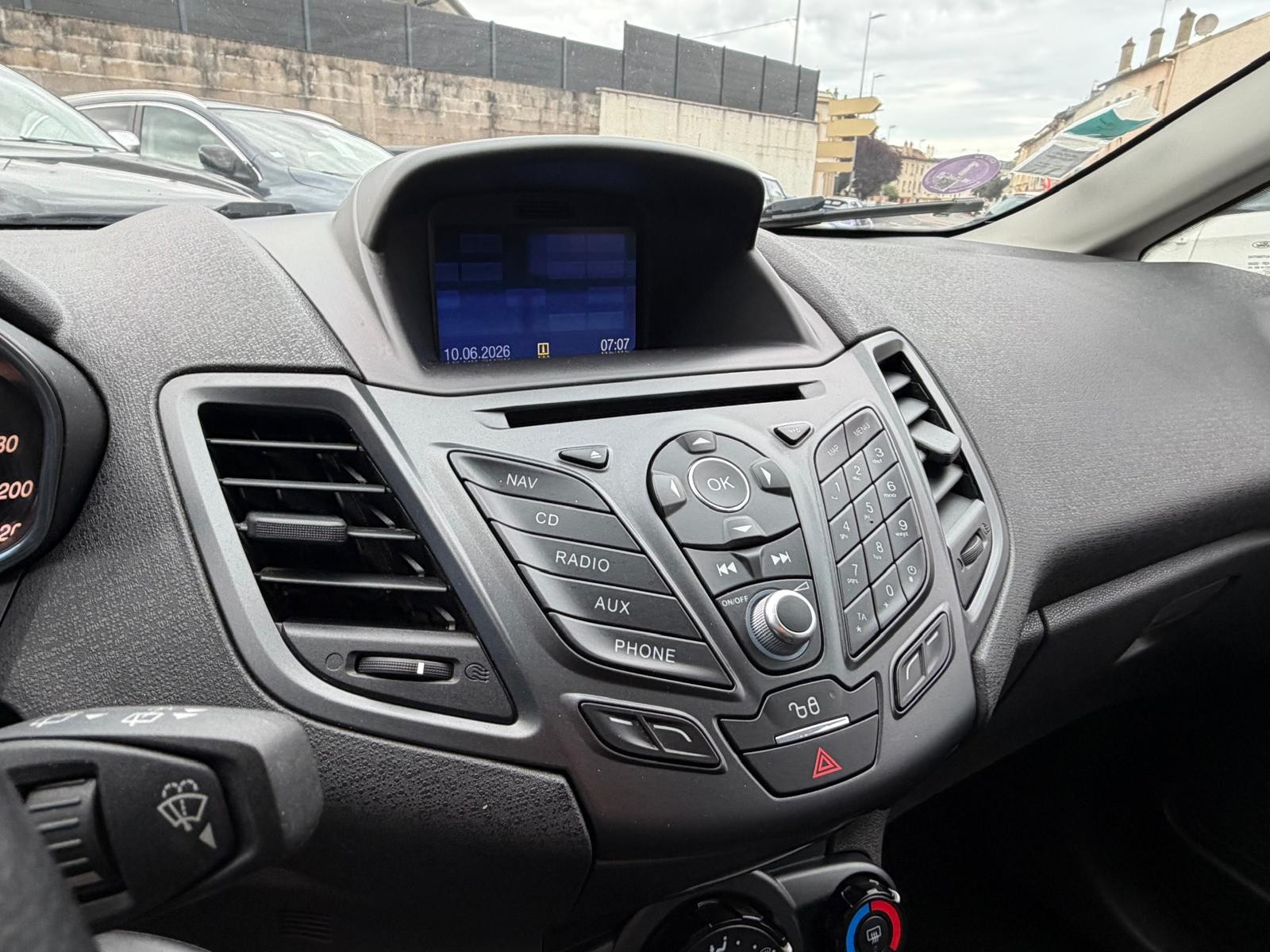 FORD Fiesta - vue 1