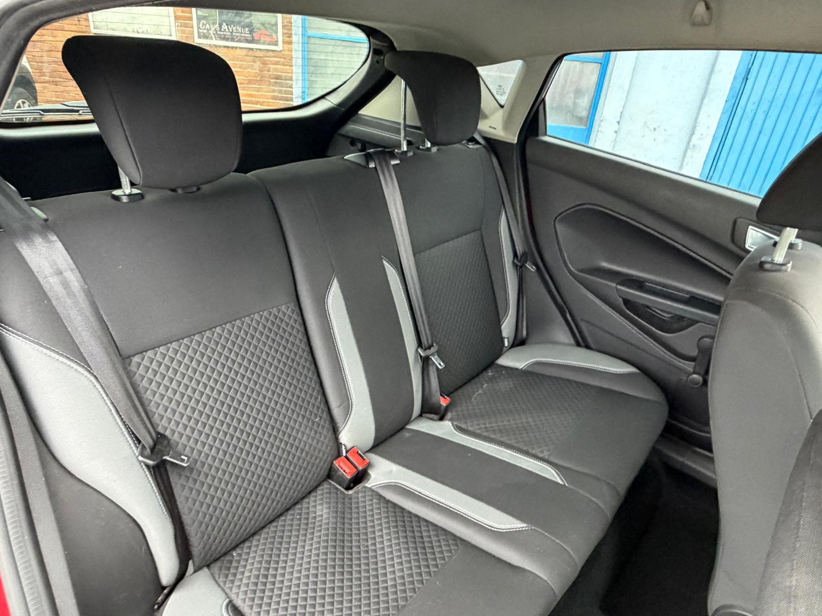 FORD Fiesta - vue 1