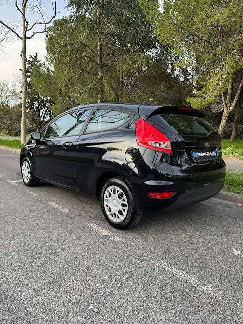 FORD Fiesta - vue 1