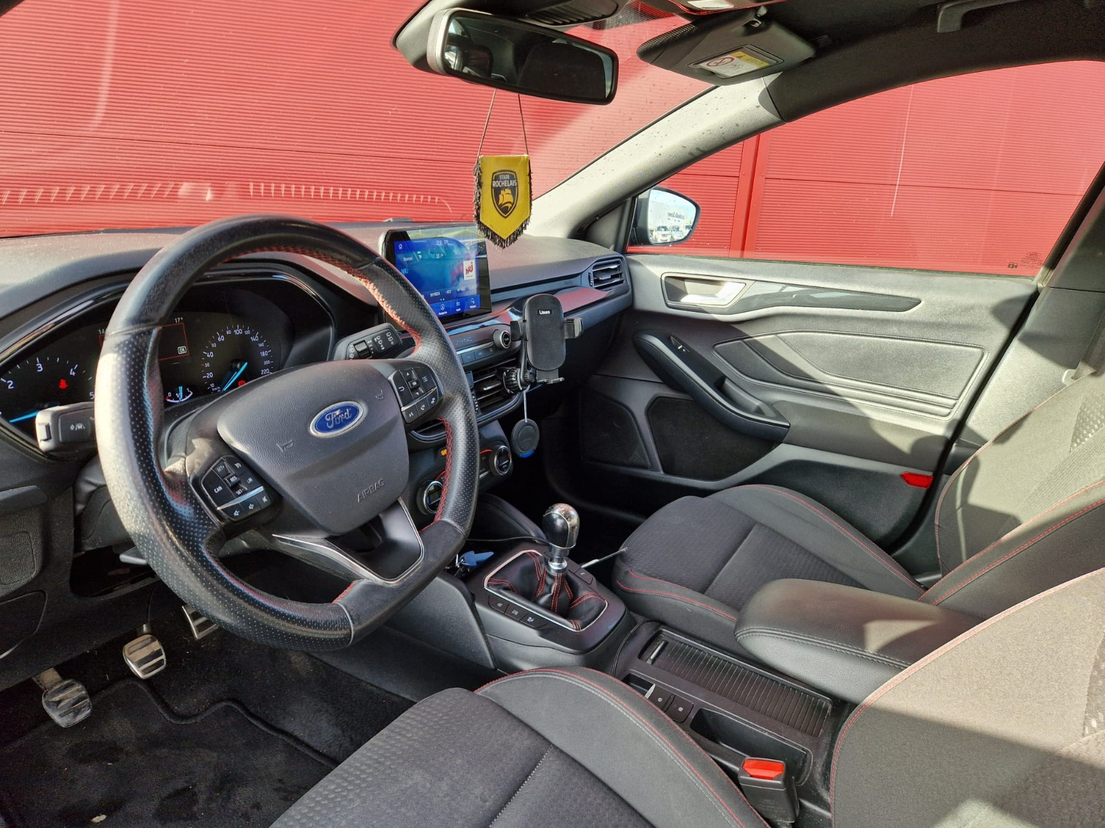 FORD Focus 1.5 TDCi 120CV ST LINE – GARANTIE 12 MOIS — photo 13