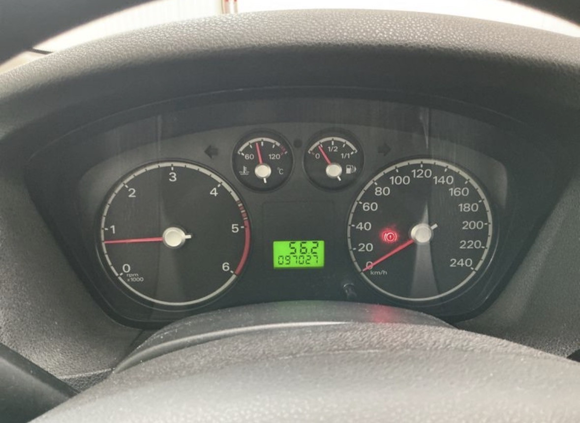 FORD Focus Berline - vue 1