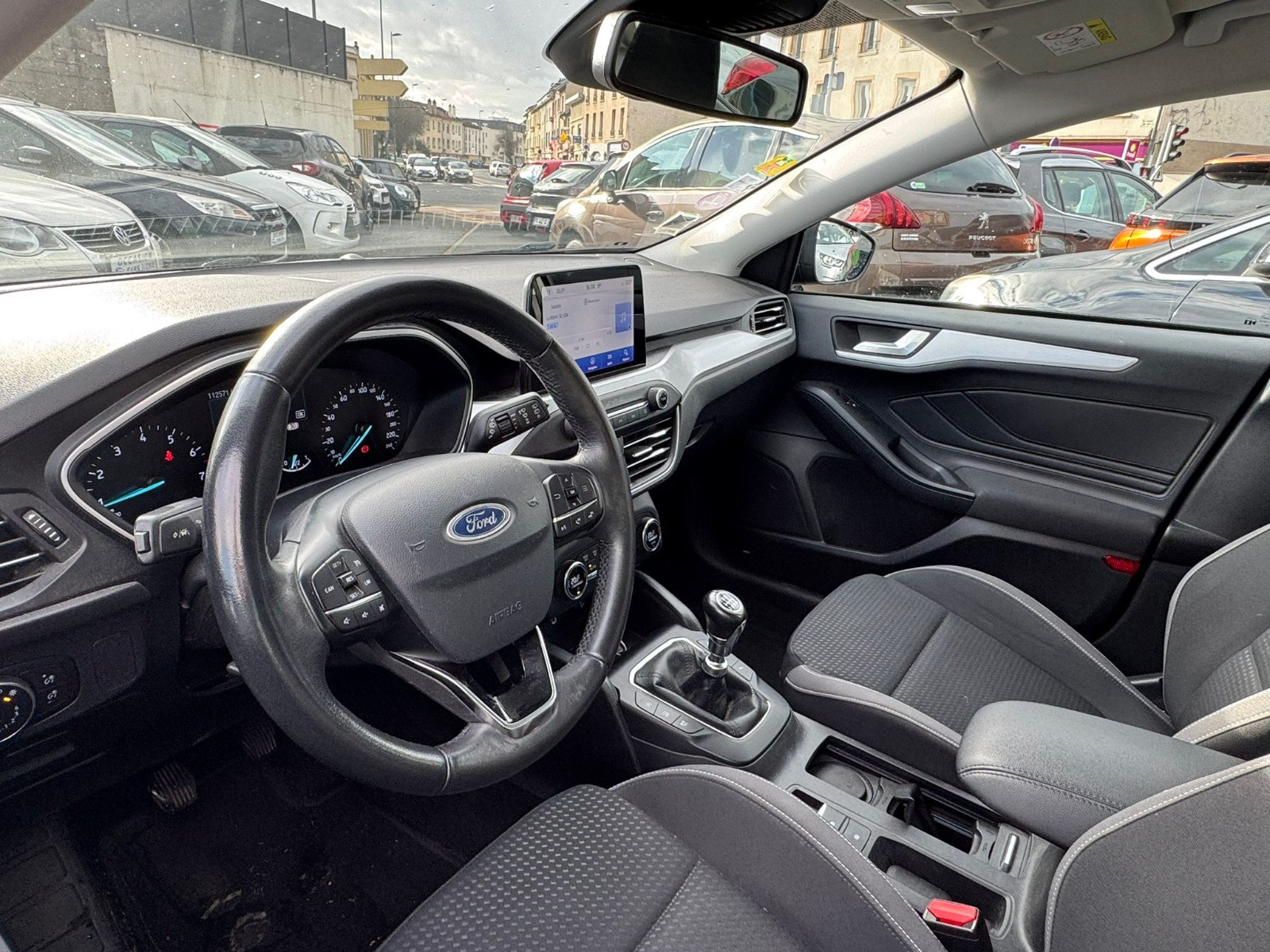 FORD Focus Berline - vue 1