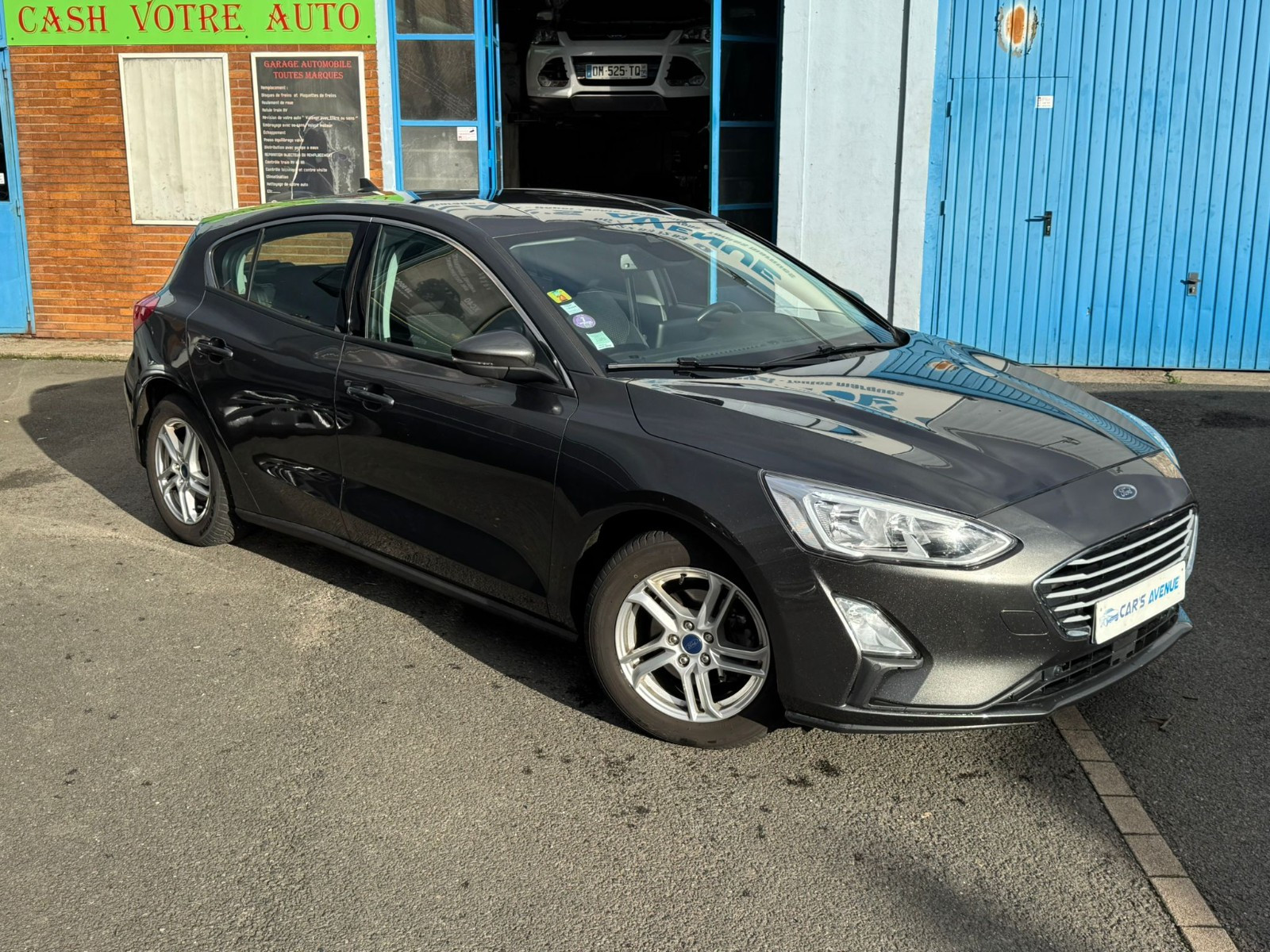 FORD Focus Berline - vue 1