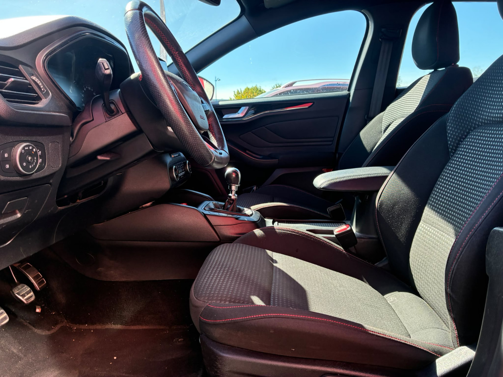 FORD Focus SW Break ST-Line – DISTRIBUTION OK – GARANTIE 12 MOIS — photo 10