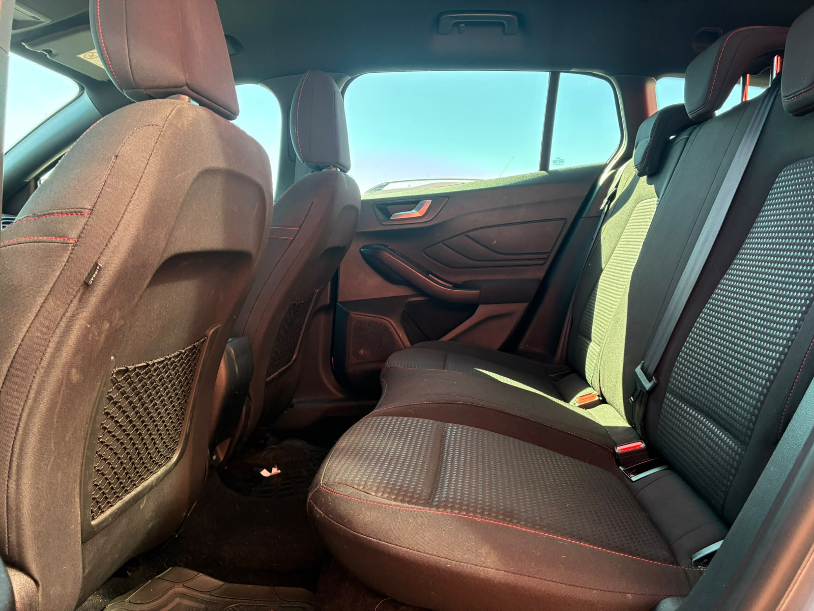 FORD Focus SW Break ST-Line – DISTRIBUTION OK – GARANTIE 12 MOIS — photo 18