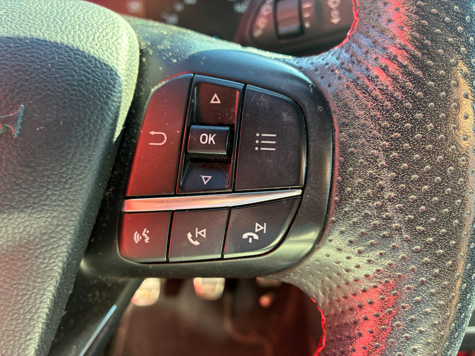 FORD Focus SW Break ST-Line – DISTRIBUTION OK – GARANTIE 12 MOIS — photo 23
