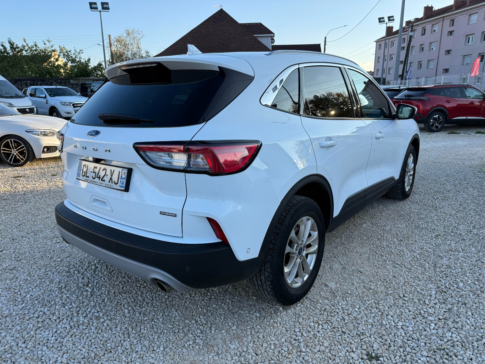 FORD Kuga - vue 1