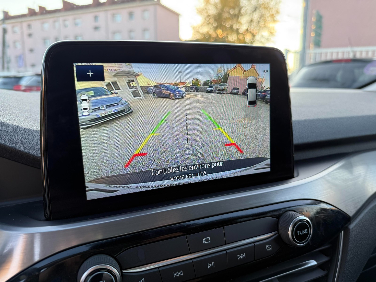 FORD Kuga - vue 1