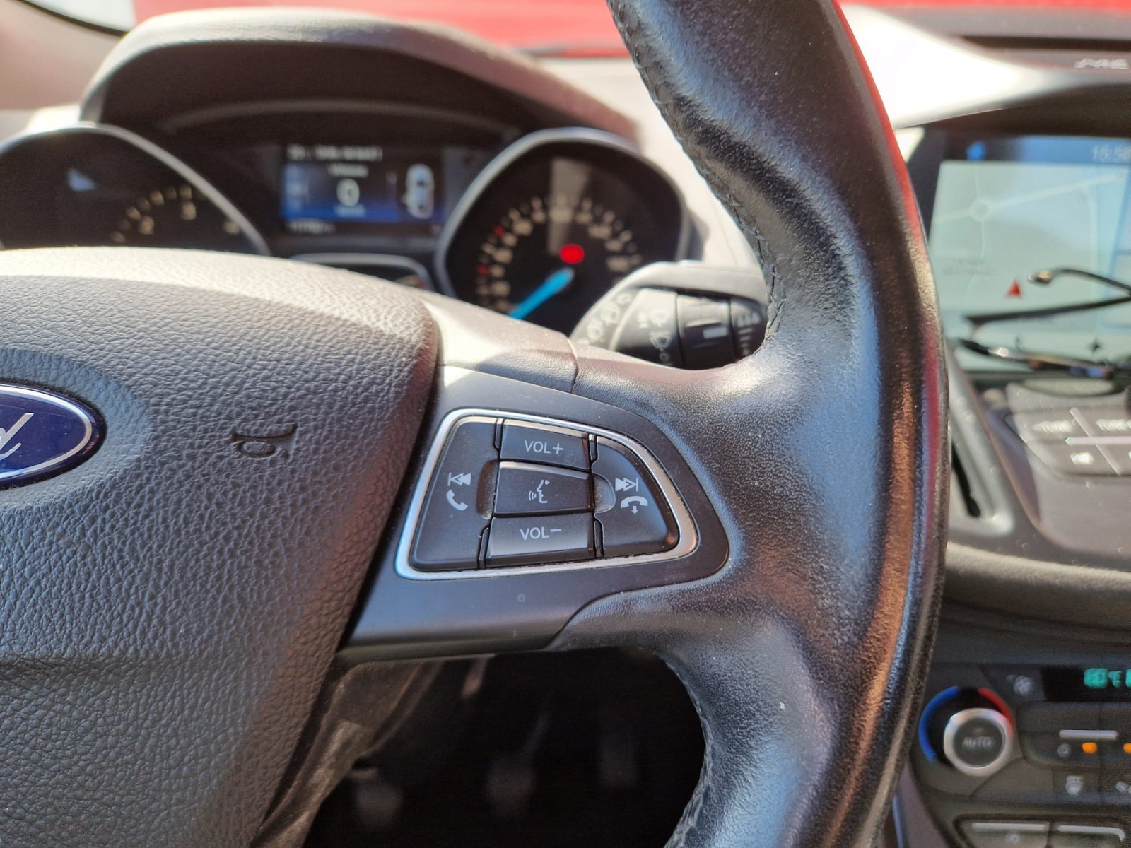 FORD Kuga II 2.0 TDCI 150CV – GARANTIE 12 MOIS — photo 23