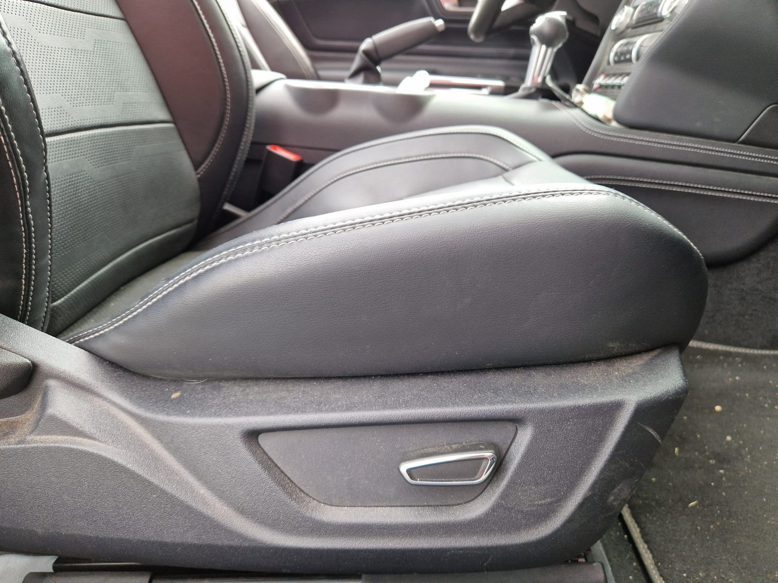 FORD Mustang V8 5.0 PH2 CABRIOLET 450CV – GARANTIE 12 MOIS — photo 27