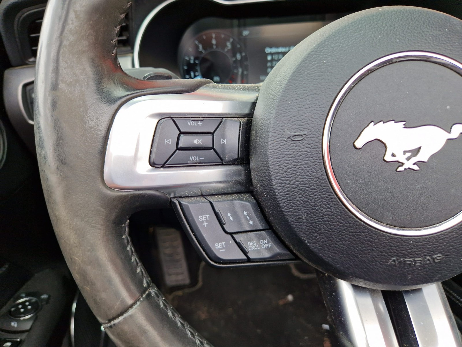 FORD Mustang V8 5.0 PH2 CABRIOLET 450CV – GARANTIE 12 MOIS — photo 28