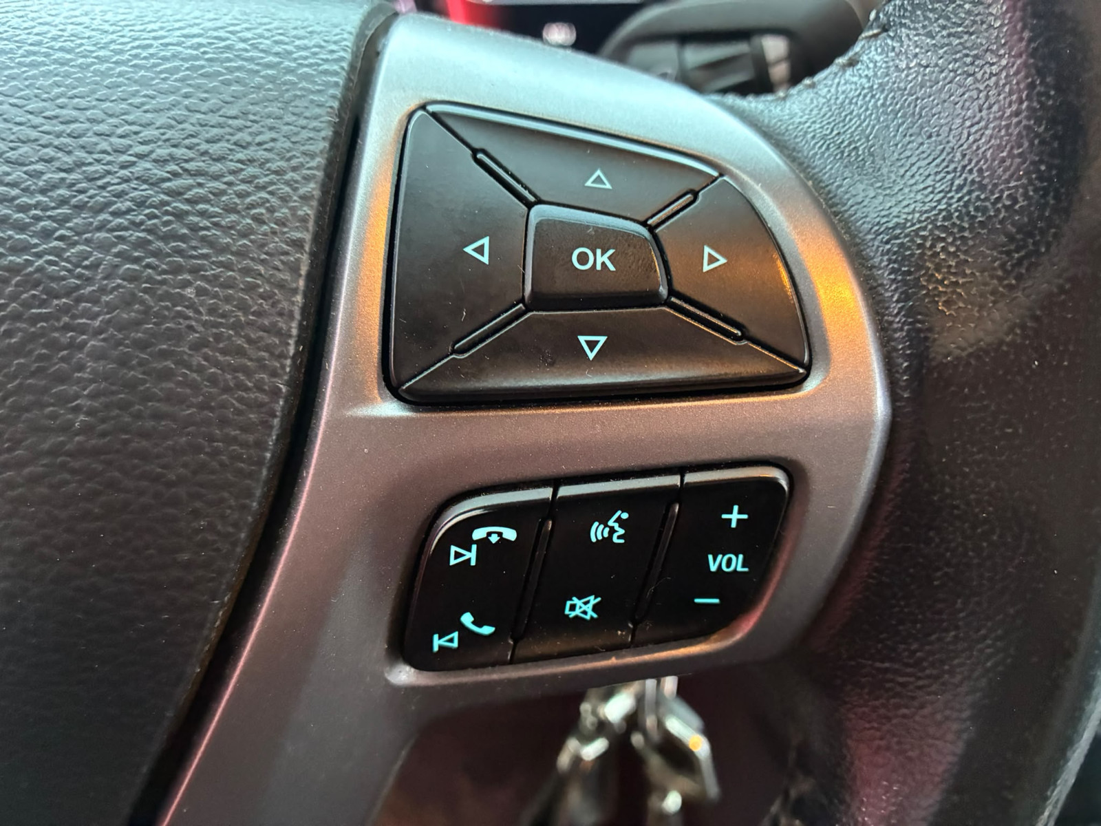 FORD RANGER 2.2 TDCi 160ch Double Cabine Limited – CAMÉRA / ATTELAGE – GARANTIE 12 MOIS — photo 23