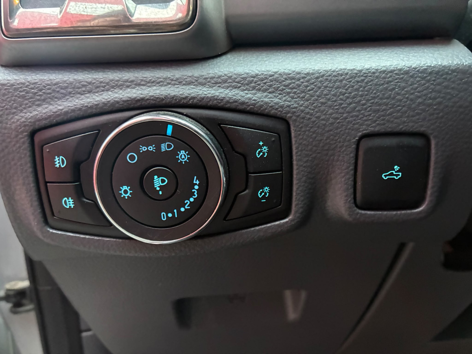 FORD RANGER 2.2 TDCi 160ch Double Cabine Limited – CAMÉRA / ATTELAGE – GARANTIE 12 MOIS — photo 32