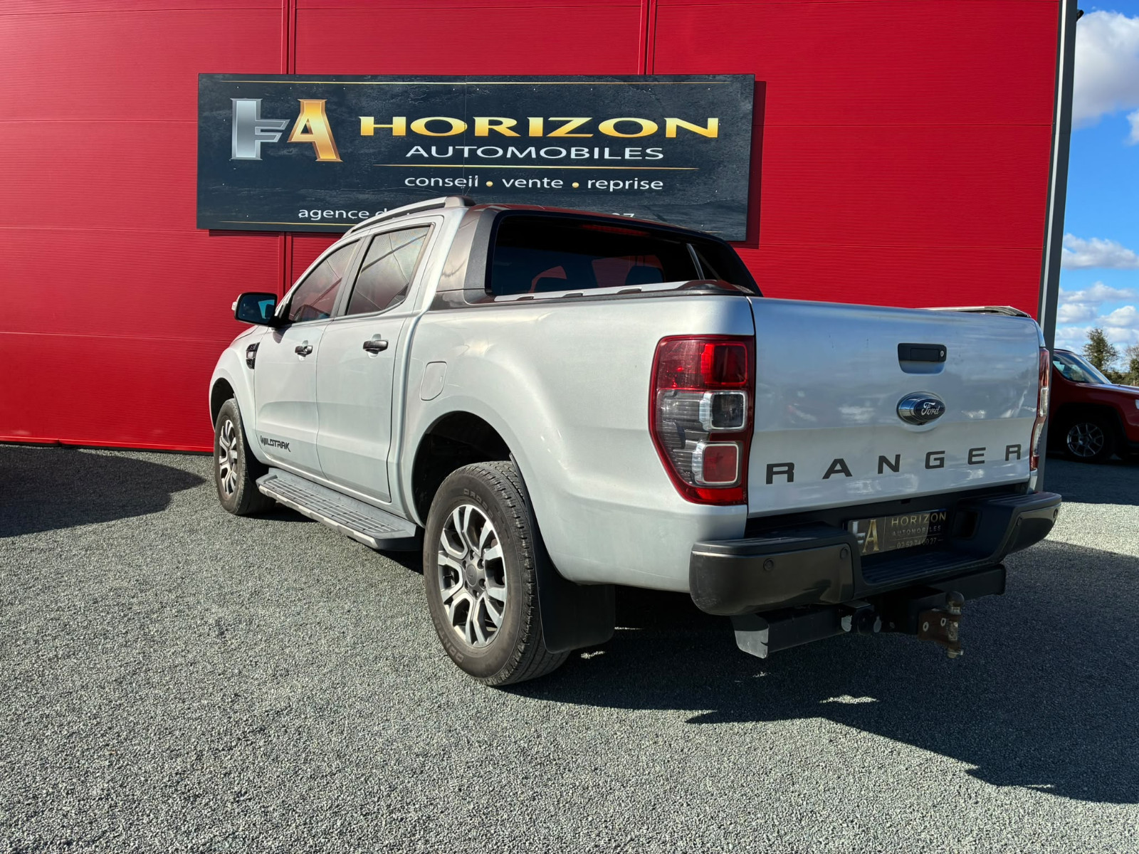 FORD RANGER 3.2 TDCi 200ch Double Cabine Wildtrak BVA – SUIVI FORD – CAR PLAY – ATTELAGE – RIDEAU DE BENNE – GARANTIE 12 MOIS — photo 5
