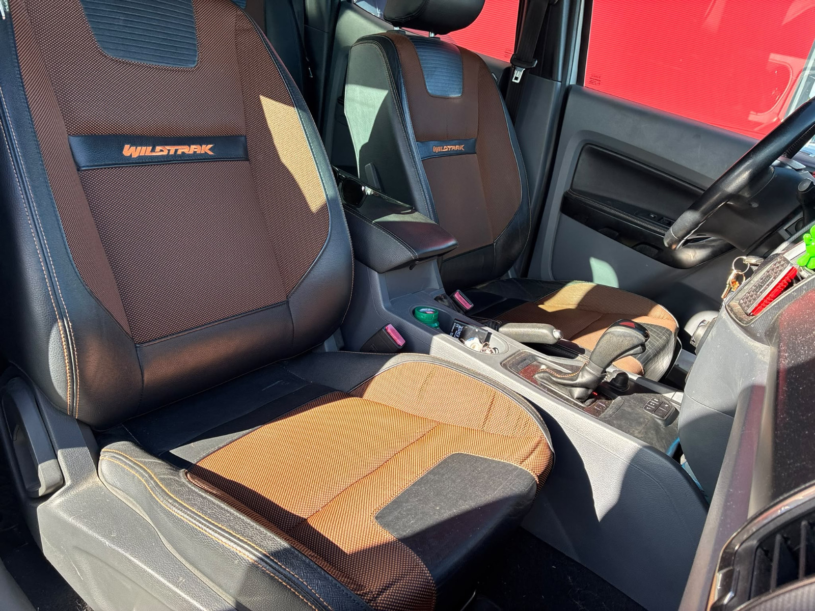 FORD RANGER 3.2 TDCi 200ch Double Cabine Wildtrak BVA – SUIVI FORD – CAR PLAY – ATTELAGE – RIDEAU DE BENNE – GARANTIE 12 MOIS — photo 17