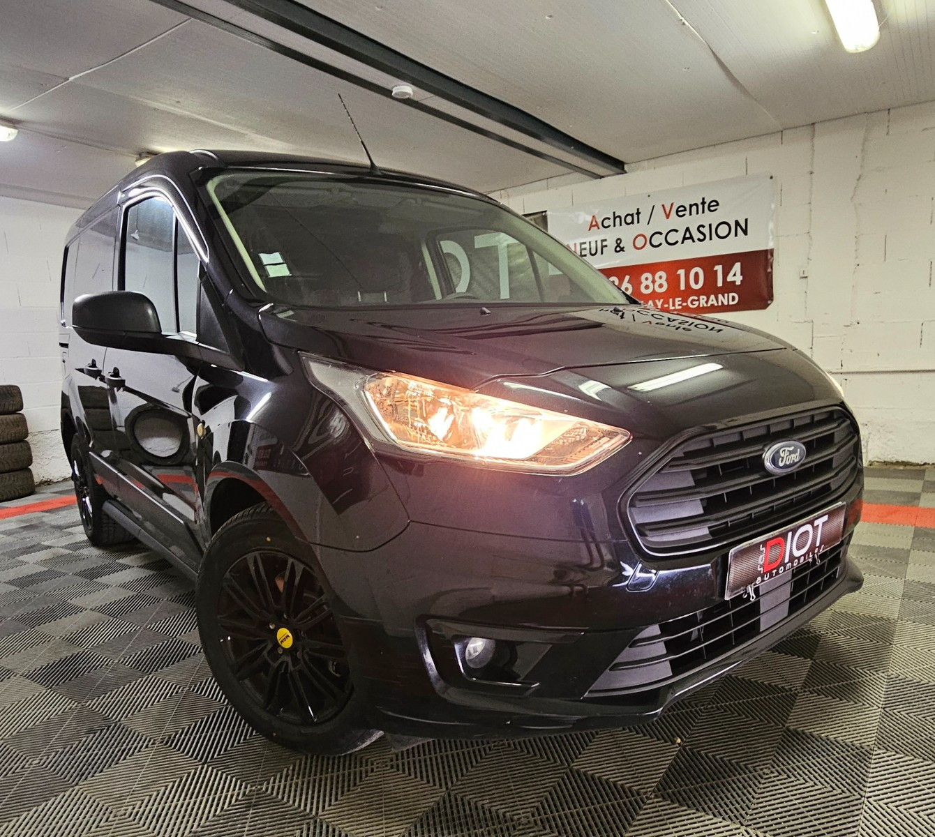 FORD TRANSIT FOURGON - vue 1