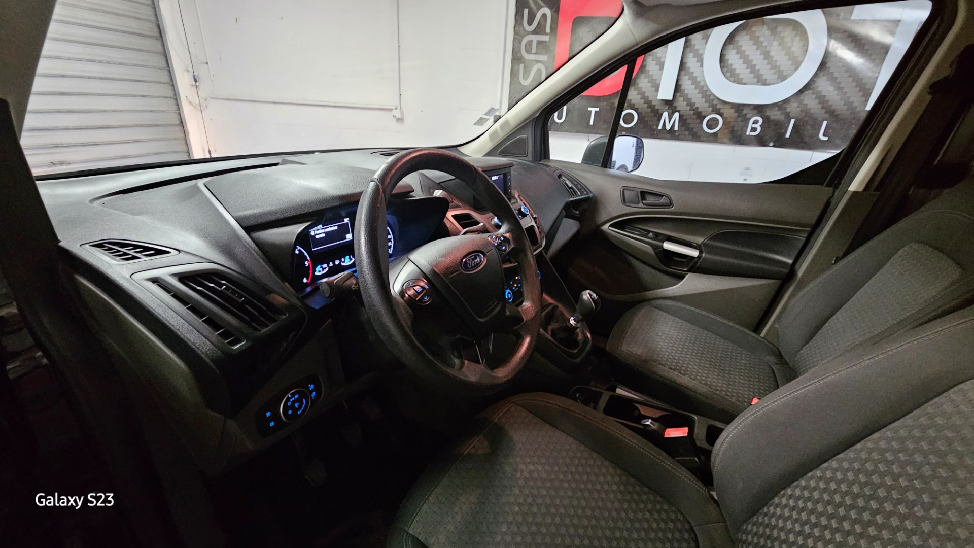 FORD TRANSIT FOURGON - vue 1