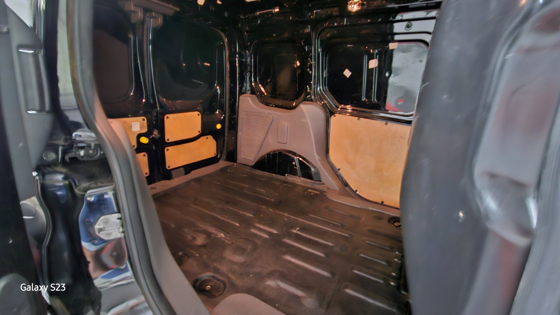 FORD TRANSIT FOURGON - vue 1