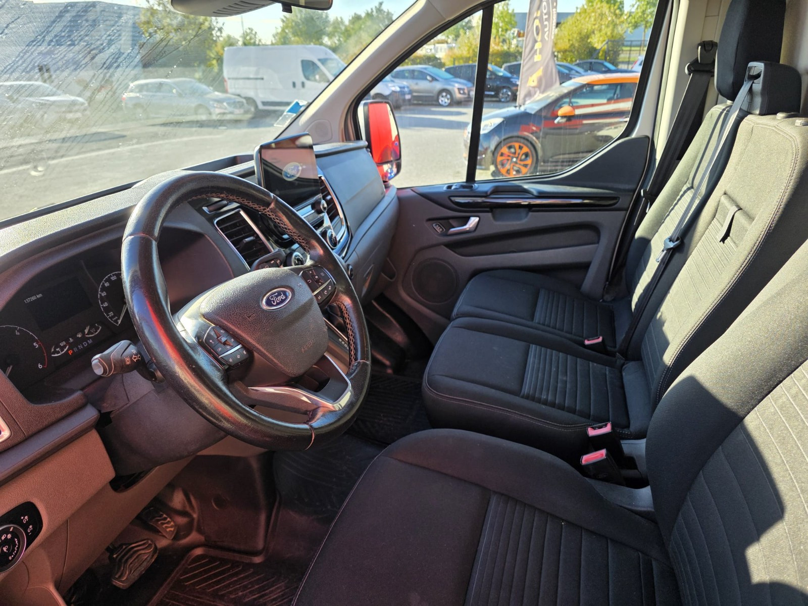 FORD TRANSIT CUSTOM LIMITED L1H1 2.0 TDCi 170 BVA6 – 1ere main – Garantie 12 mois – — photo 10